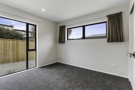 Photo of property in 41 Kingdale Road, Henderson, Auckland, 0610