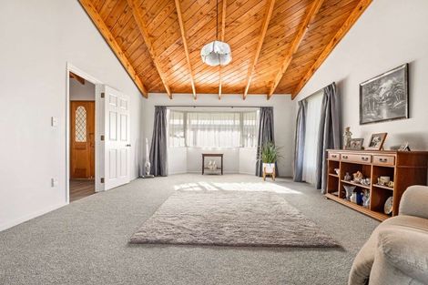 Photo of property in 52 Racecourse Road, Waiuku, 2123