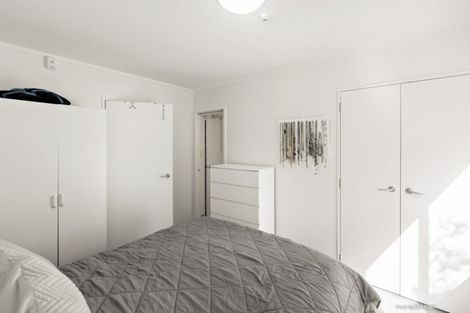 Photo of property in 9/3 Kelvin Grove, Te Aro, Wellington, 6011