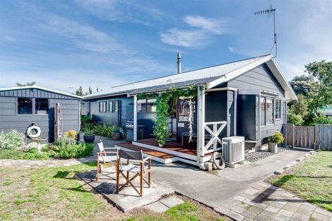 Photo of property in 5 Anthony Place, Bay View, Napier, 4104