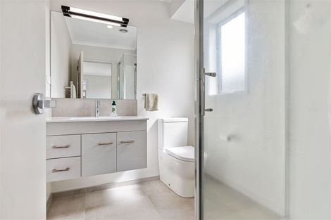 Photo of property in 21 Naeo Close, Papamoa Beach, Papamoa, 3118