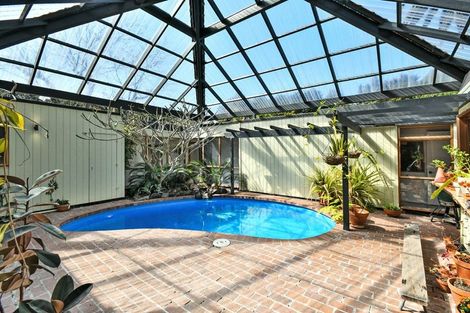 Photo of property in 30 Scenic Drive, Hillpark, Auckland, 2102