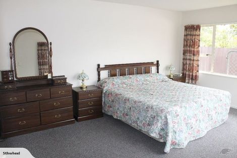 Photo of property in 51 Appleby Crescent, Burnside, Christchurch, 8053