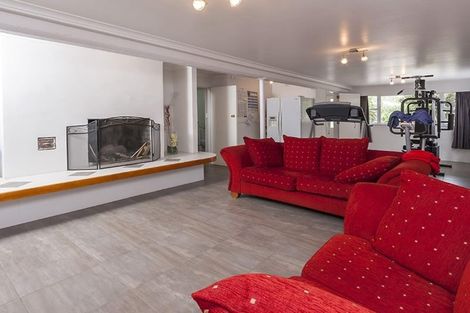 Photo of property in 42 Reeves Road, Pakuranga, Auckland, 2010