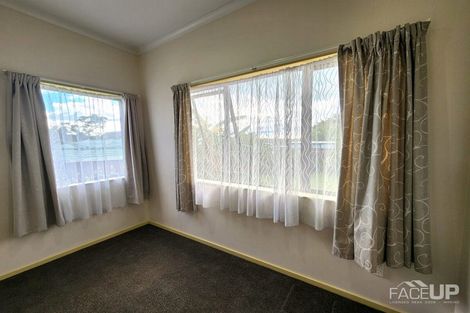 Photo of property in 113 Marina View Drive, West Harbour, Auckland, 0618