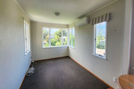 Photo of property in 8 Melton Road, Mount Wellington, Auckland, 1060