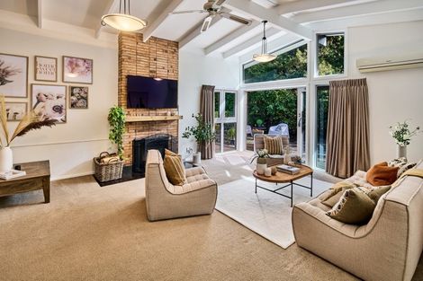 Photo of property in 41c Chatsworth Road, Silverstream, Upper Hutt, 5019