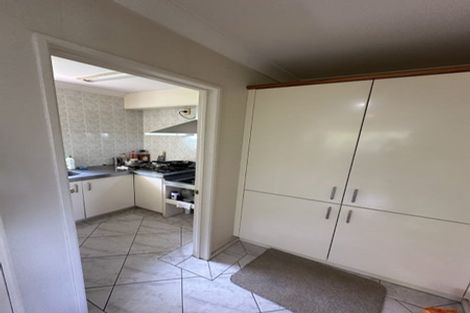 Photo of property in 6 Nathan Close, Somerville, Auckland, 2014