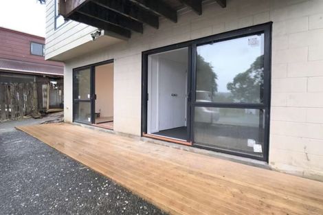 Photo of property in 3 Newport Place, Forrest Hill, Auckland, 0620