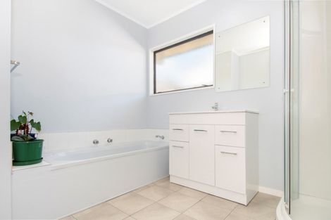 Photo of property in 2/200 Fourteenth Avenue, Tauranga South, Tauranga, 3112