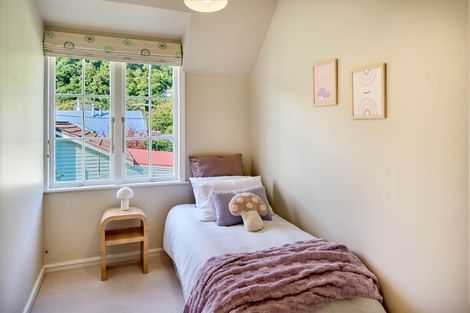 Photo of property in 13 Miro Street, Eastbourne, Lower Hutt, 5013