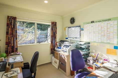 Photo of property in 25 Sams Way, Raumati South, Paraparaumu, 5032