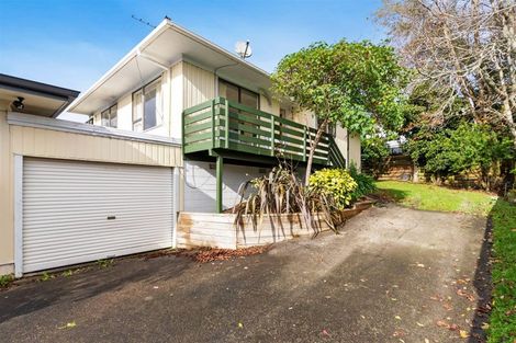 Photo of property in 2/98 Velma Road, Hillcrest, Auckland, 0627