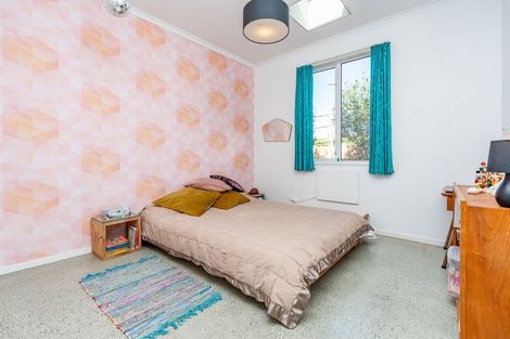 Photo of property in 8 Daphne Place, Mangawhai, 0505