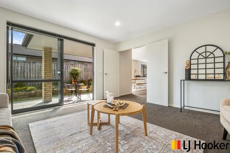 Photo of property in 15 Parkgrove Crescent, Pokeno, 2402