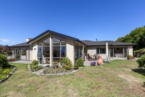 Photo of property in 21 Cascade Way, Paraparaumu, 5032