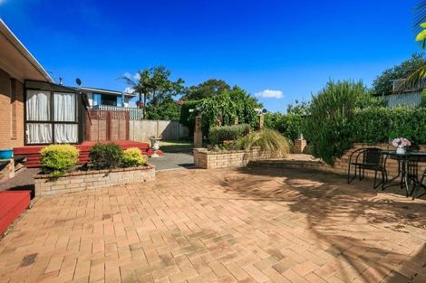 Photo of property in 223 Glamorgan Drive, Torbay, Auckland, 0630