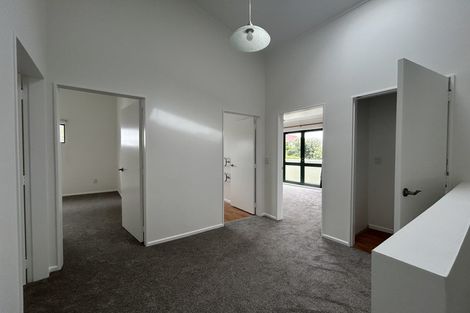 Photo of property in 3 Mitika Way, Strathmore Park, Wellington, 6022