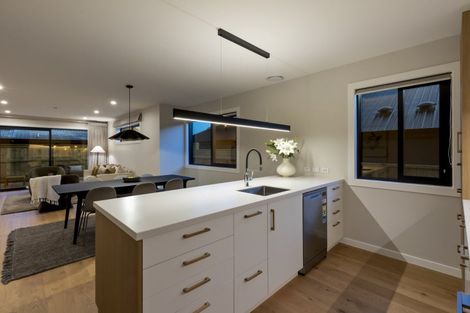 Photo of property in 48 Forage Road, Jacks Point, 9371