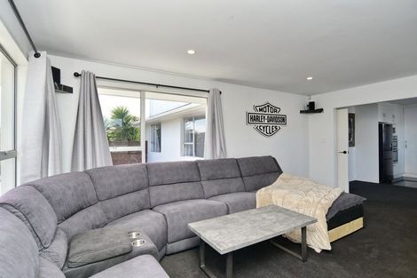 Photo of property in 9 Heathglen Avenue, Parklands, Christchurch, 8083