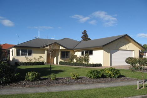 Photo of property in 3 Chatswood Place, Rototuna, Hamilton, 3210