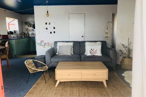 Photo of property in 109 Woodglen Road, Glen Eden, Auckland, 0602