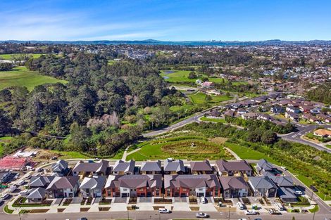 Photo of property in 17 William Calvert Drive, Swanson, Auckland, 0614