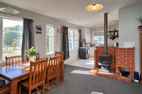 Photo of property in 2 Reeves Street, Cheviot, 7310