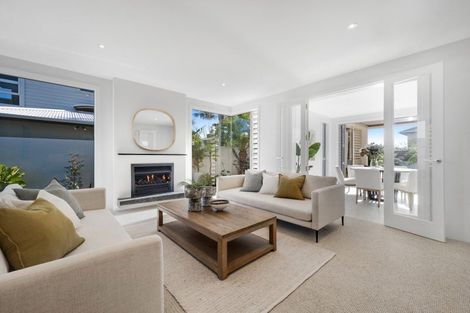 Photo of property in 25 Compass Way, Half Moon Bay, Auckland, 2012