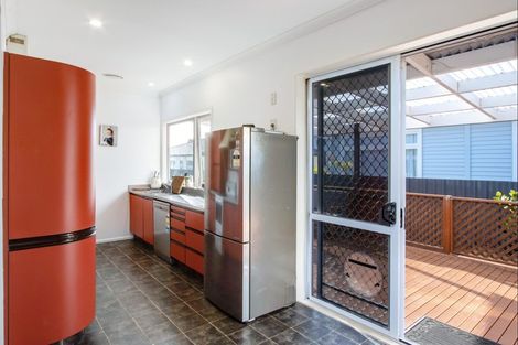 Photo of property in 12 Hinton Road, Taradale, Napier, 4112