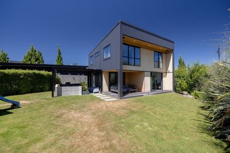 Photo of property in 1 Kamahi Street, Wanaka, 9305