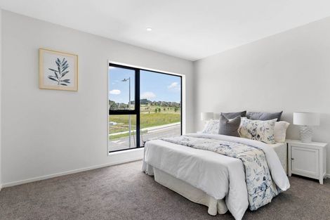 Photo of property in 92 Huanui Drive, Wainui, 0992
