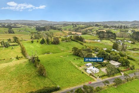 Photo of property in 39 Nelson Road, Taupaki, Henderson, 0782