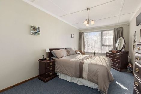 Photo of property in 72 Waddington Drive, Naenae, Lower Hutt, 5011