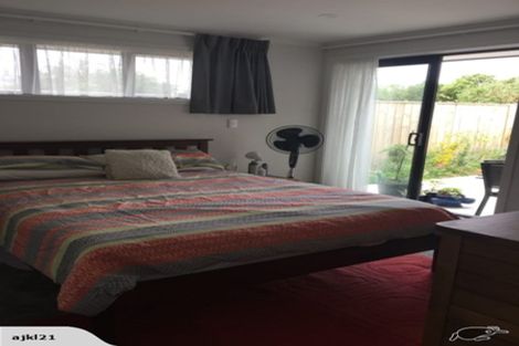 Photo of property in 11a Newhaven Place, Roslyn, Palmerston North, 4414