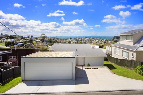 Photo of property in 5 Norfolk Road, Stanmore Bay, Whangaparaoa, 0932