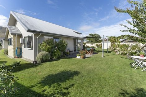 Photo of property in 8 Robertson Court, Cromwell, 9310