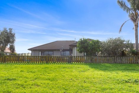 Photo of property in 35 Sarah Place, Papamoa Beach, Papamoa, 3118