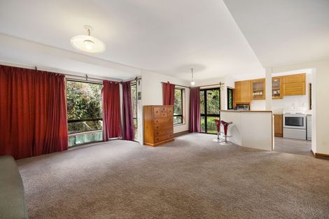 Photo of property in 68 Wynyard Crescent, Fernhill, Queenstown, 9300