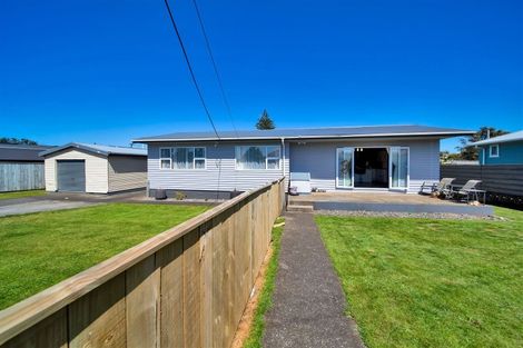 Photo of property in 1 Waihi Road, Hawera, 4610