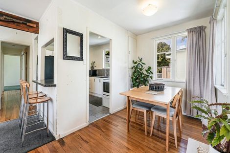 Photo of property in 59 Sylvan Crescent, Te Atatu South, Auckland, 0610