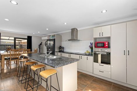 Photo of property in 73 Percy Kinsman Crescent, Riverstone Terraces, Upper Hutt, 5018