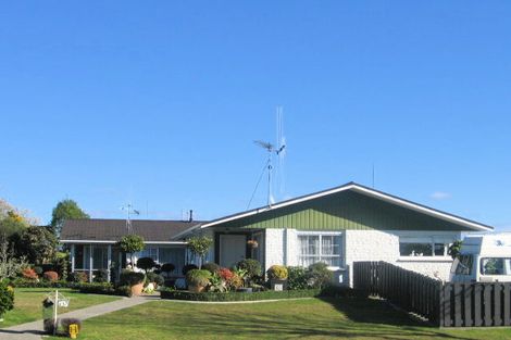 Photo of property in 137 Totara Drive, Pukete, Hamilton, 3200