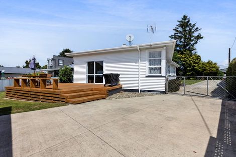 Photo of property in 261 Huatoki Street, Upper Vogeltown, New Plymouth, 4310