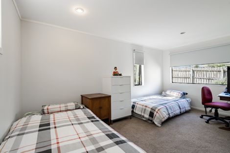 Photo of property in 121 Astley Avenue, New Lynn, Auckland, 0600