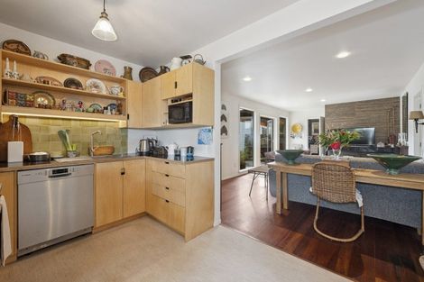 Photo of property in 35 Tamatea Road, Taupo, 3330