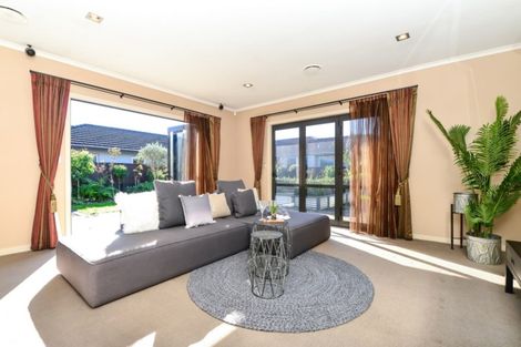 Photo of property in 52 Cate Road, Rototuna North, Hamilton, 3210