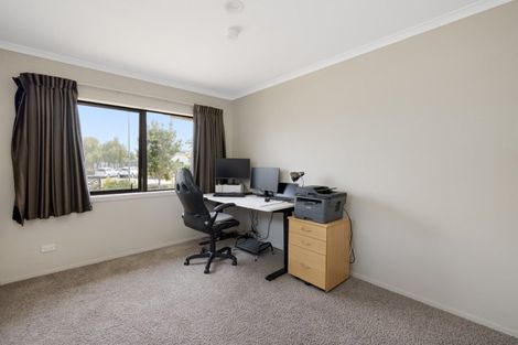 Photo of property in 37 Golden Sands Drive, Papamoa Beach, Papamoa, 3118