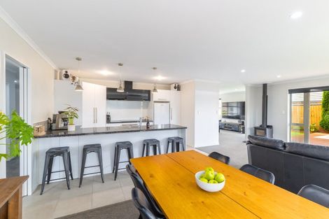 Photo of property in 112 Metehau Street, Marshland, Christchurch, 8083