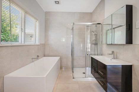 Photo of property in 14 Tiri Road, Manly, Whangaparaoa, 0930